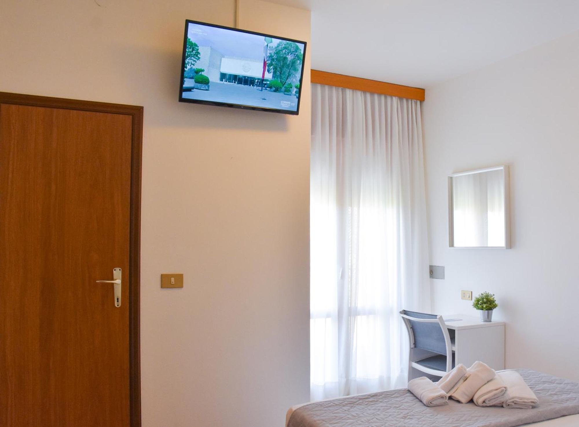 Hotel Umberto Лидо ди Йезоло Екстериор снимка