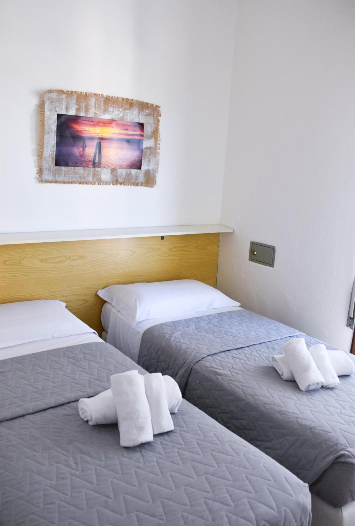 Hotel Umberto Лидо ди Йезоло Екстериор снимка