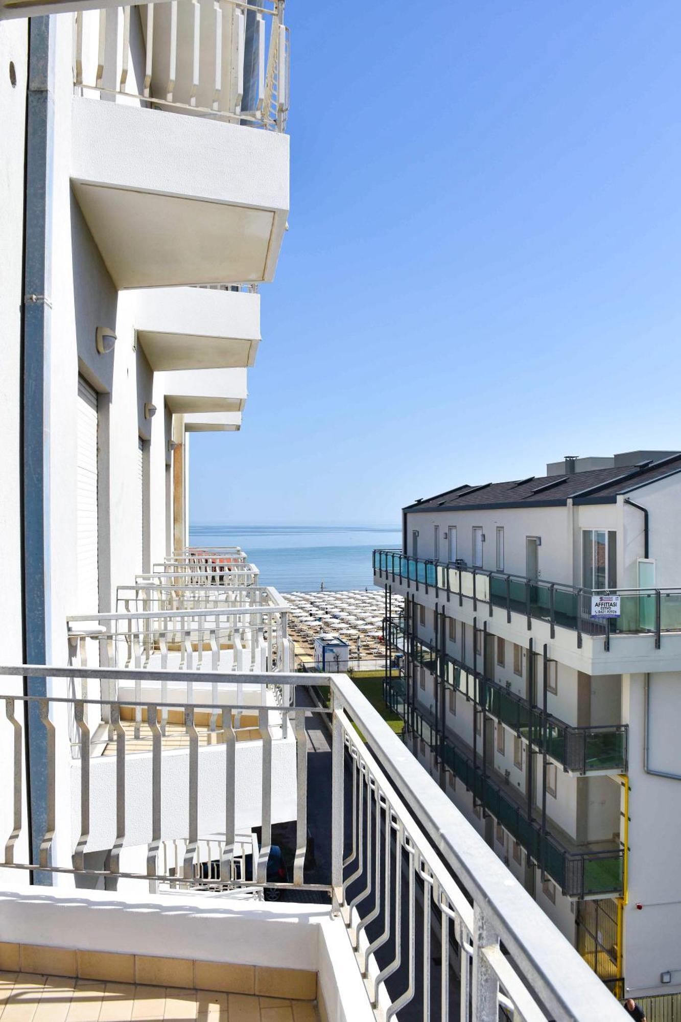 Hotel Umberto Лидо ди Йезоло Екстериор снимка